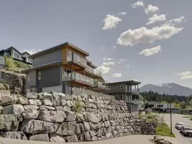 41230 Rockridge Place, Squamish, BC, V8B 0S4 house for sale.