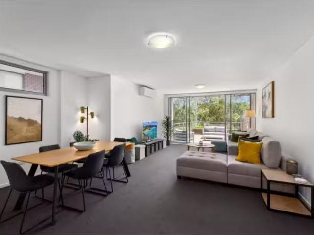 4/12 Cape Three Points Rd, Avoca Beach Apartment for rent Lis.