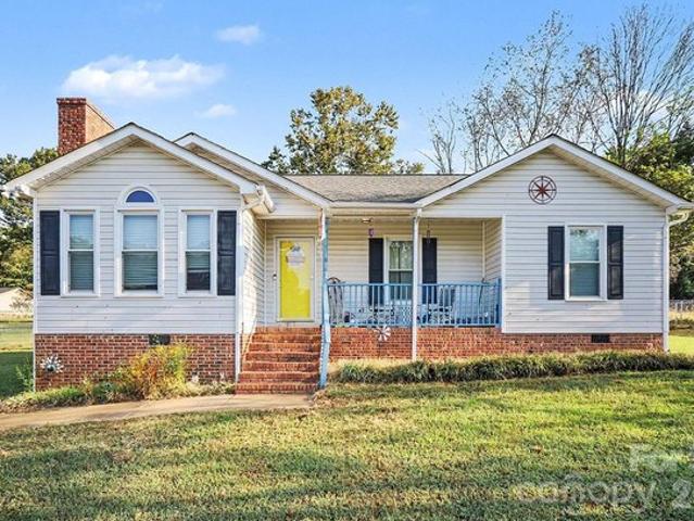 412 Caswell Ave, Bessemer City, NC 28016