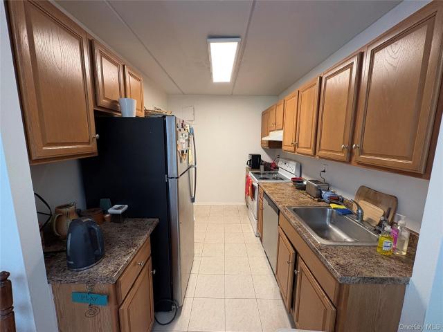 412 Benedict Avenue 2A