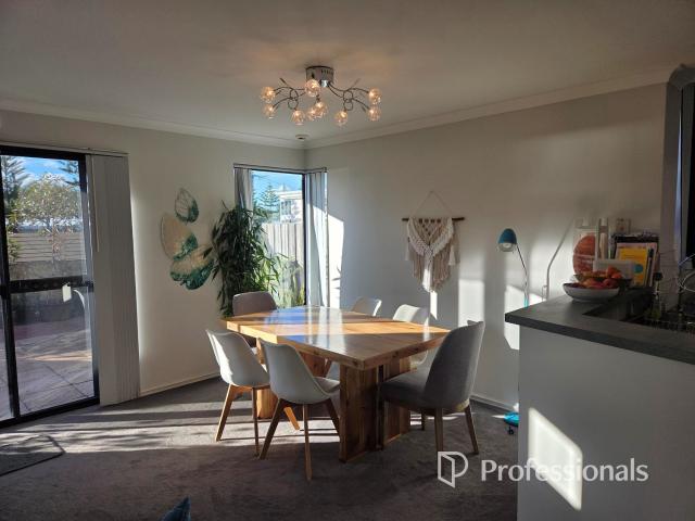4/12 Gale StreetWest Busselton WA 6280, Australia