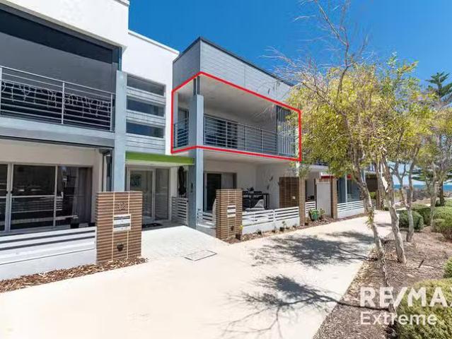4/12 Keel Lane, Alkimos, WA 6038