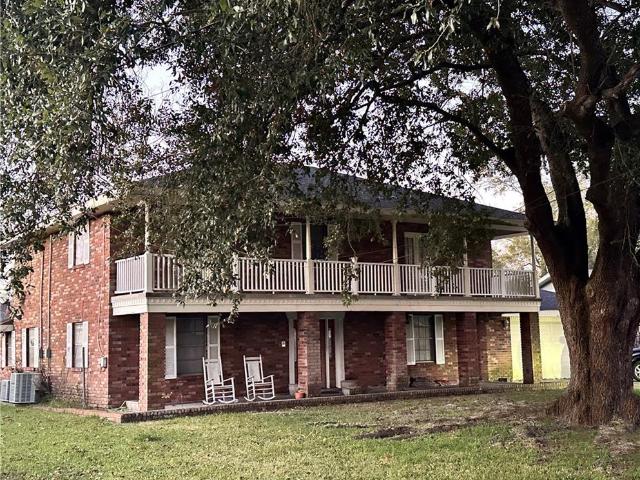 412 Oak Lane