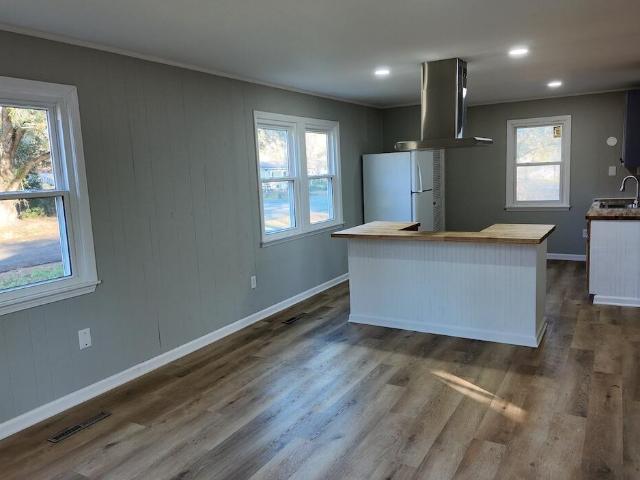 412 Live Oak Street