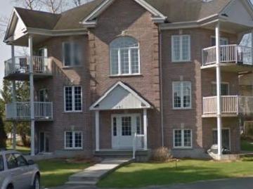 41/2 Mont Tremblant StJovite Rénové complètement