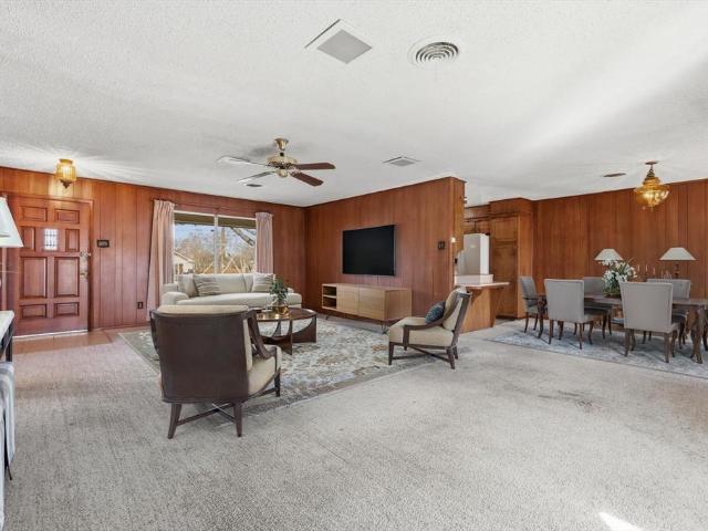 412 N Cummings Drive
