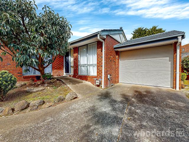 4/12 Sherwood Avenue, Ringwood East