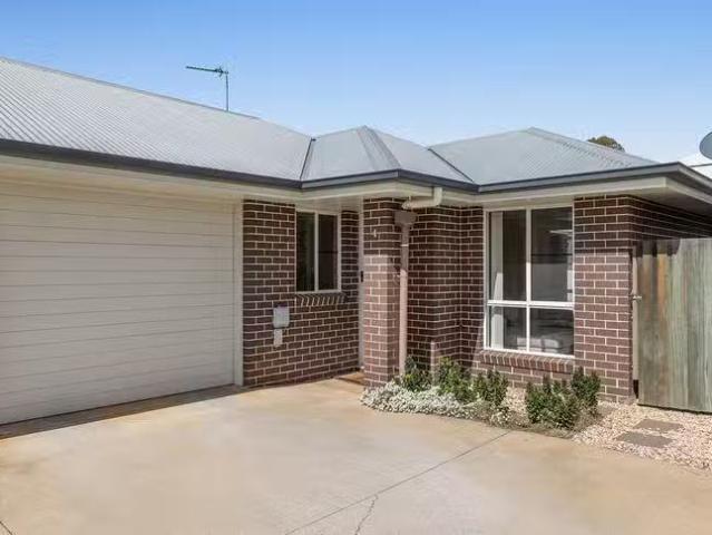 4/12 Sunning Street, Kearneys Spring, QLD 4350