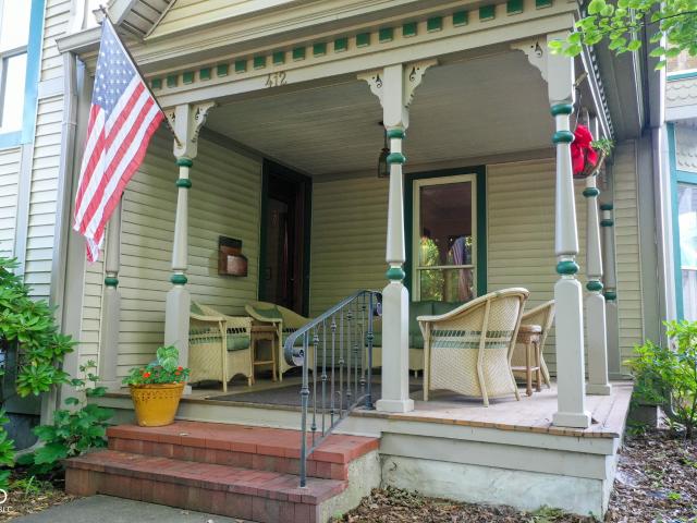 412 W Main Street