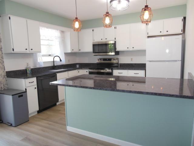 412 Wilcox Parkway