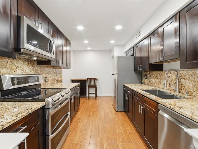 412 Tallwood Drive