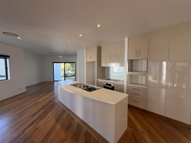 4/134 Ridgeway Avenue, SOUTHPORT, QLD 4215