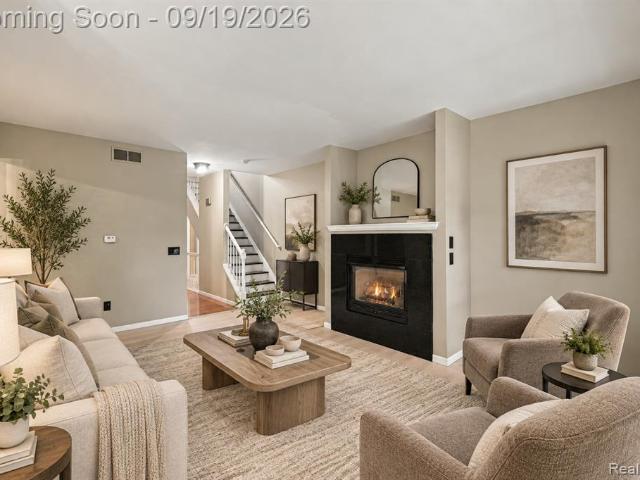 41351 N Maplewood Drive