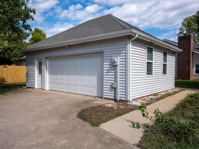 4135 E Autumn Court