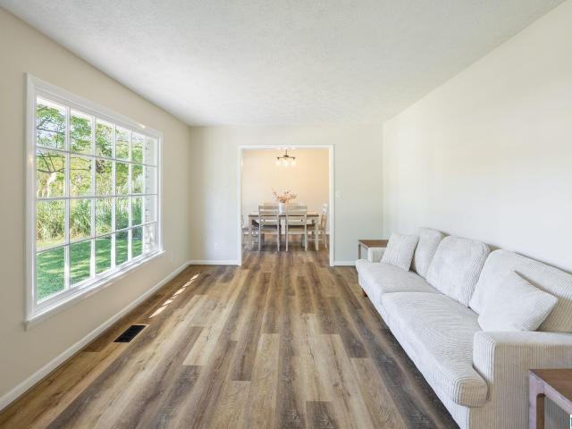 4135 Tudor Lane