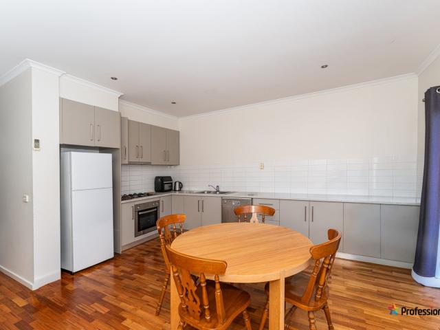 4/137 Northumberland RoadPascoe Vale VIC 3044, Australia