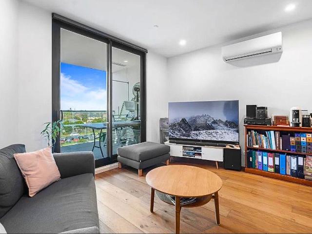 413/92 Maroondah Highway, Ringwood