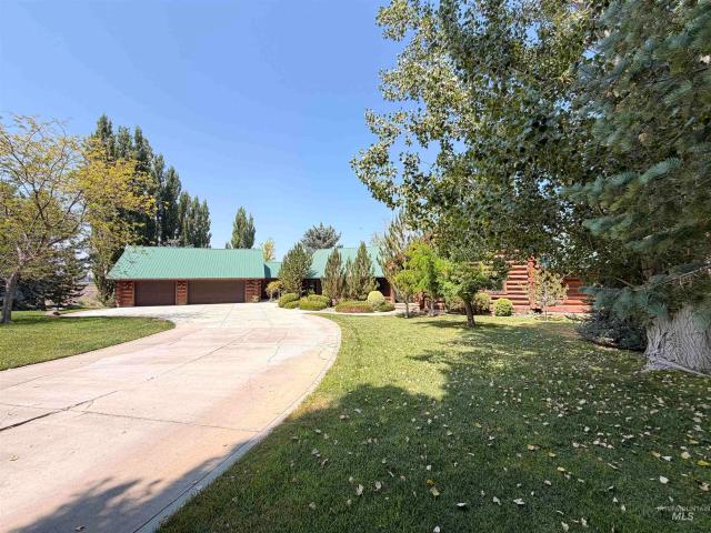 4139 Creekview Drive
