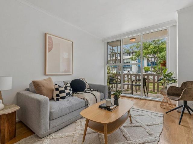 4/1307 Glen Huntly Road, Carnegie