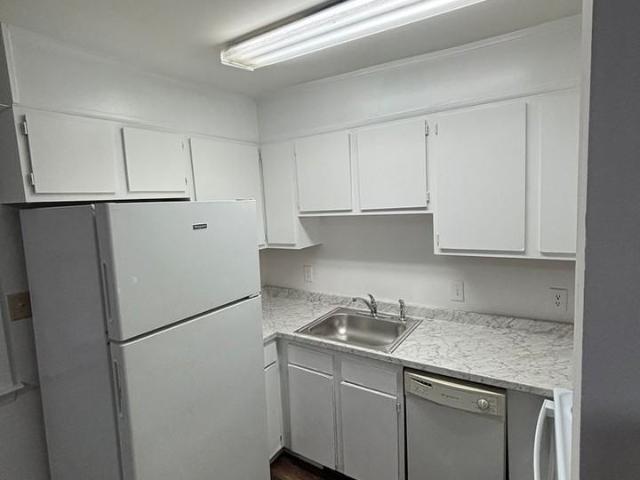4130 1 Bedroom Apartment for Rent at 4130 Western Blvd, Raleigh, NC 27606 Southwest Raleigh