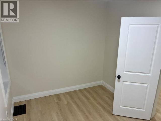 413 CONCESSION Street Unit# Main, Hamilton, Ontario, L9A1B8