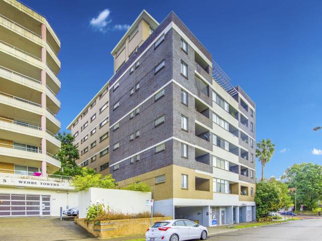 41/3 Campbell Street, Parramatta