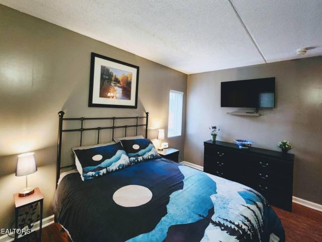 413 Baskins Creek Rd # 301