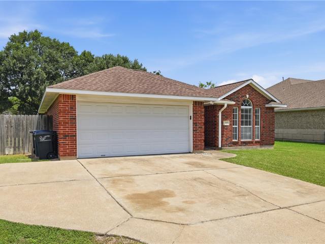 413 Brentwood Drive E