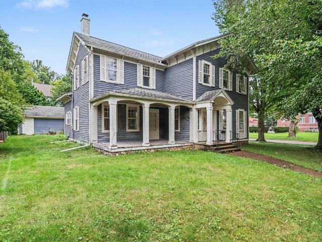 413 E Mansion Street