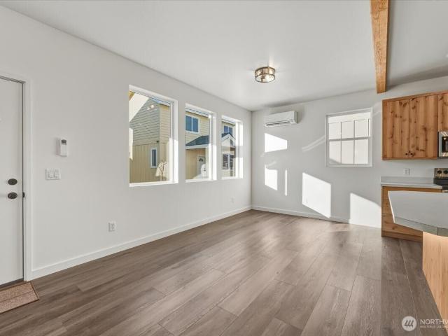 413 E Okanogan Avenue