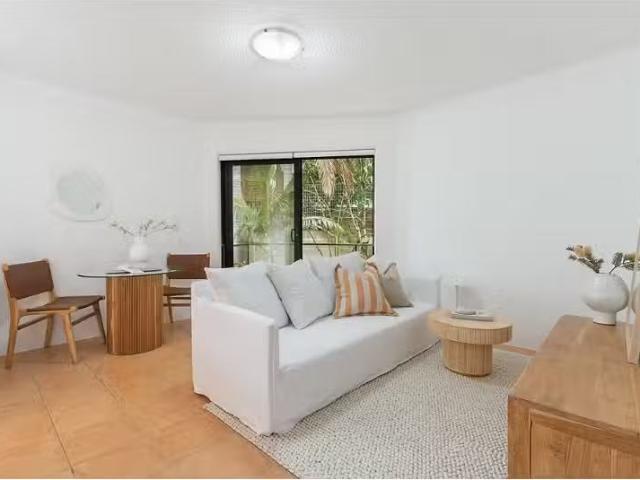 4/13 Frazer Street, Collaroy Apartment for rent Listed by Lea.
