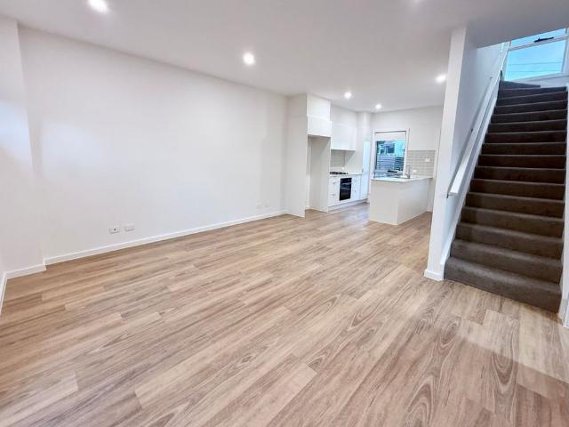 4/13 Oxford Street, Gateshead