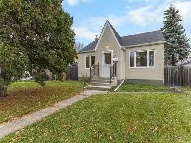 413 Smithfield Avenue, Winnipeg, MB, R2V 0E1 house for sale.