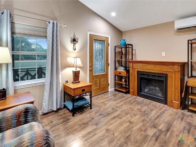 413 Private Road 1051