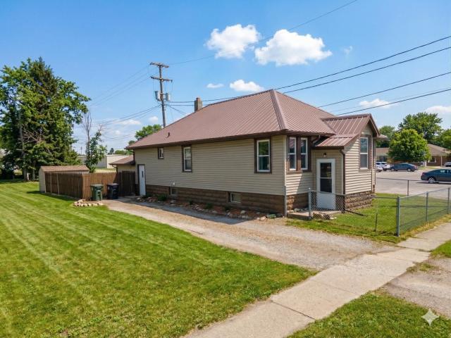 413 W 4th Street