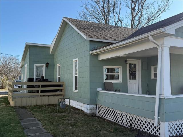 413 W 1st Street