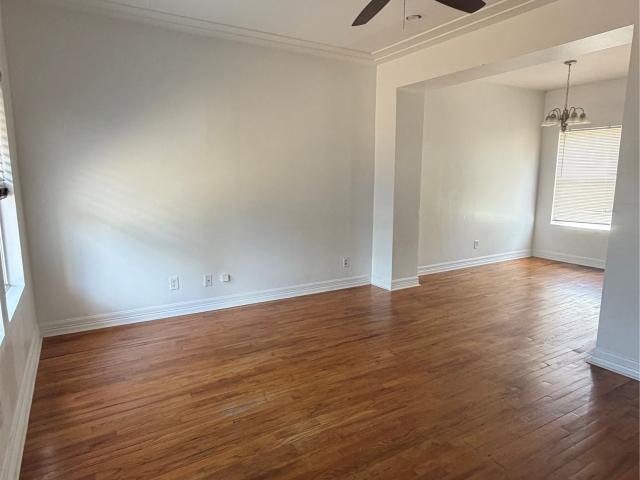 413 W Hamilton