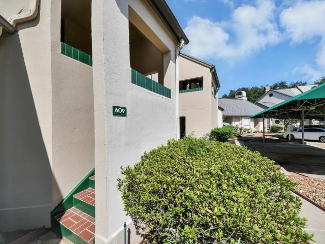 4144 Greystone Way 609
