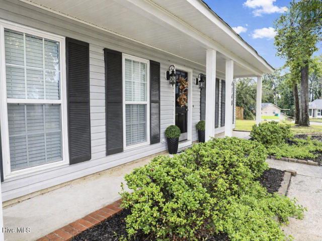 4140 Sawgrass Court