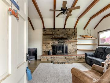 414 7th Street SW