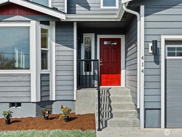 414 Comet Street