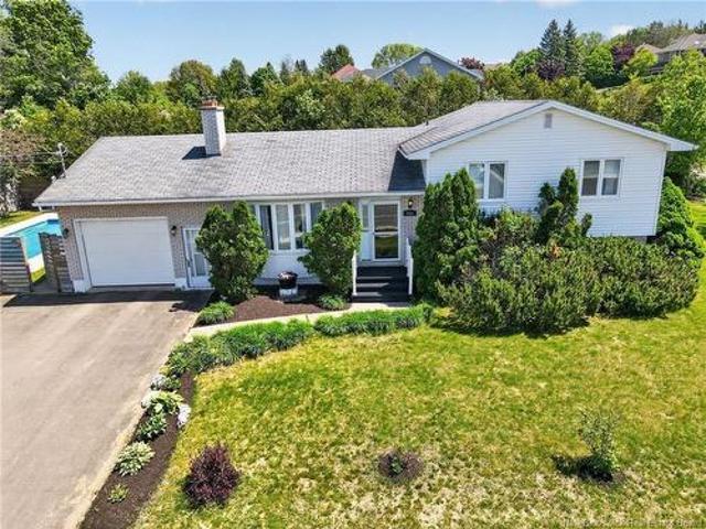 414 Amirault St, Dieppe, NB, E1A 1G3 house for sale | Listing ID NB141063 | Royal LePage