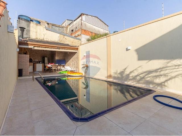 414 Área Útil Sobrado Alugar, 4 Dormitórios localizado em Rua Rubens de Souza Araújo, 680, Vila Mangalot, São Paulo, São Paulo, 05132000 | Brasil