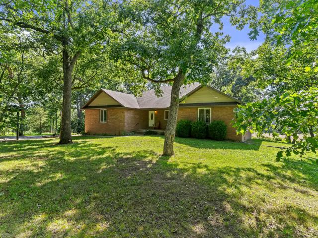 414 E Hughes Road