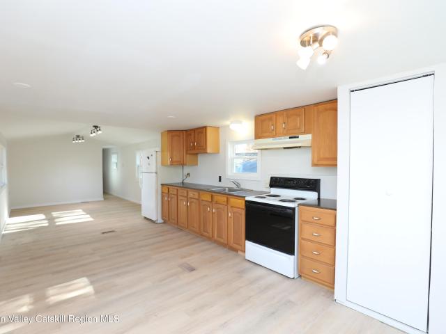 414 Joslen Boulevard 19