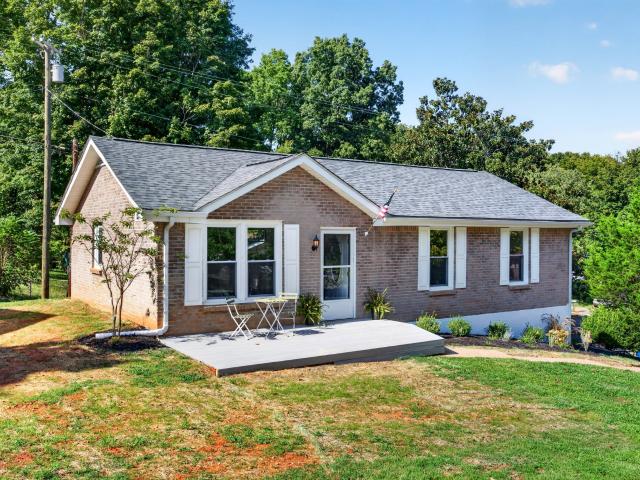 414 Oriole Cir