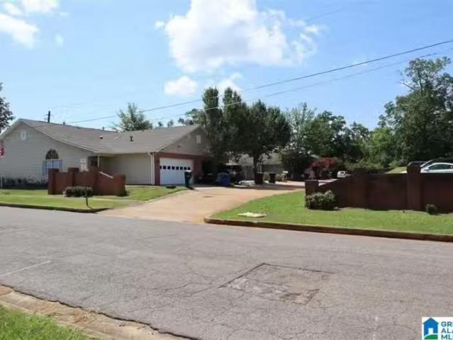 414 LEIGHTON AVE, ANNISTON, AL 36207