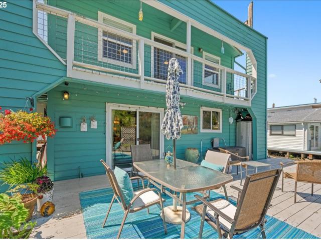 414 N Tomahawk Island Dr, Portland, OR 97217 | MLS #662360