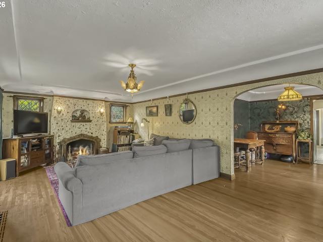 414 ne 68th ave
