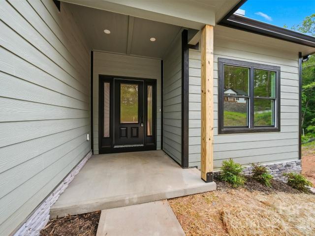 414 Scarlett Oak Court NE